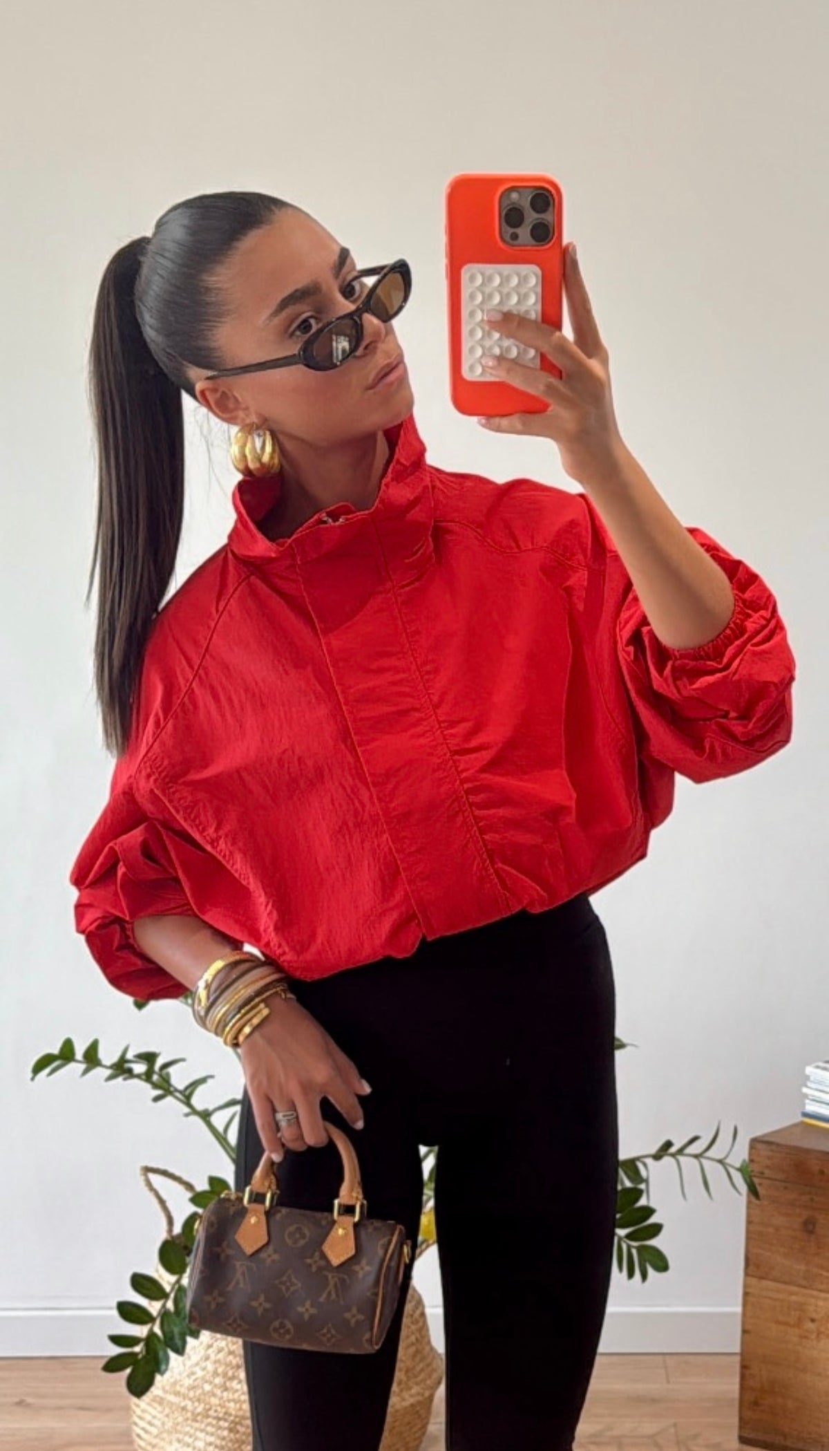 VESTE ROUGE « SERENA » PRÉ COMMANDE 29 SEPTEMBRE