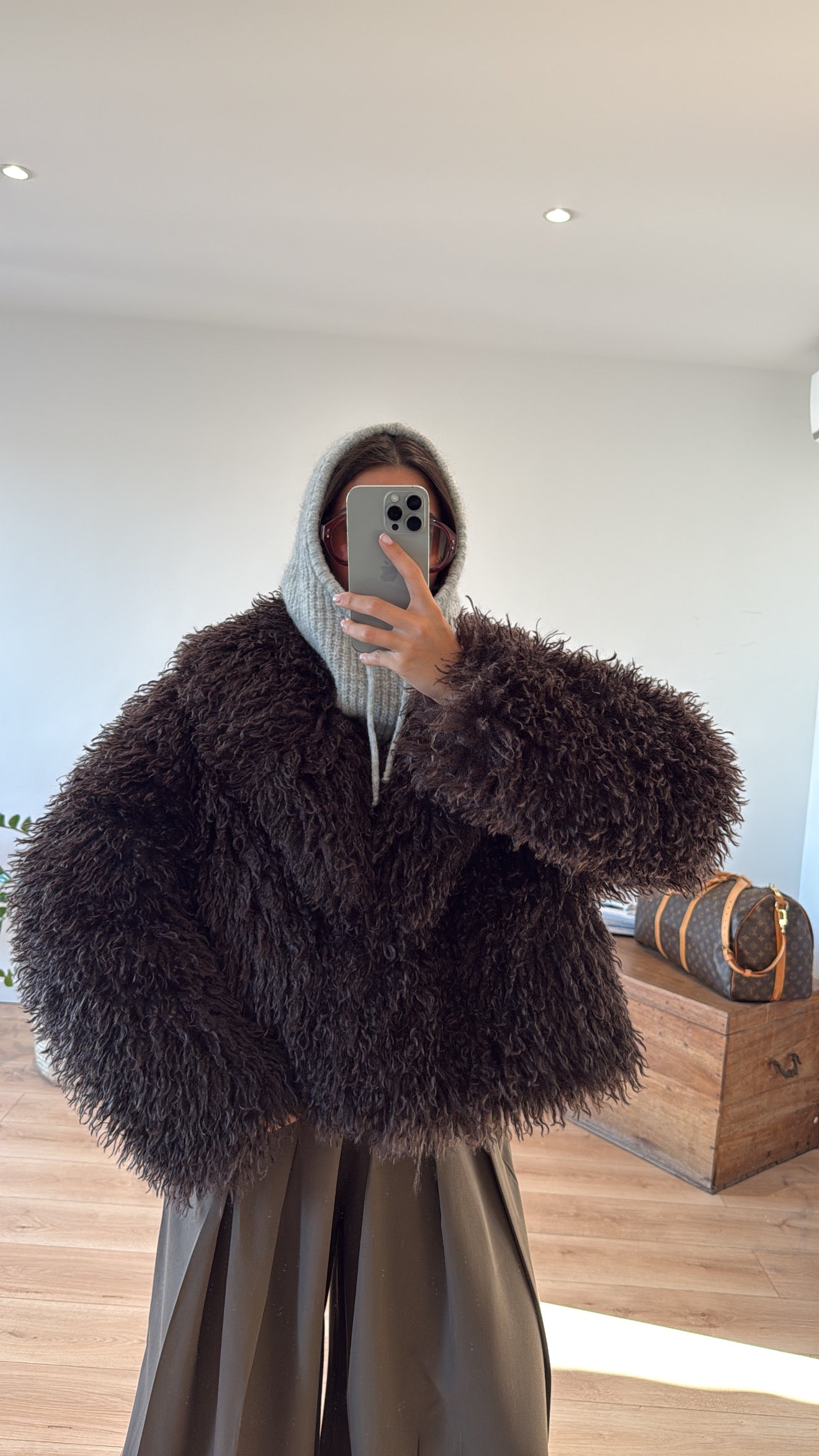 Veste Fausse Fourrure Chocolat "Sophie" expédition à partir du 03/11