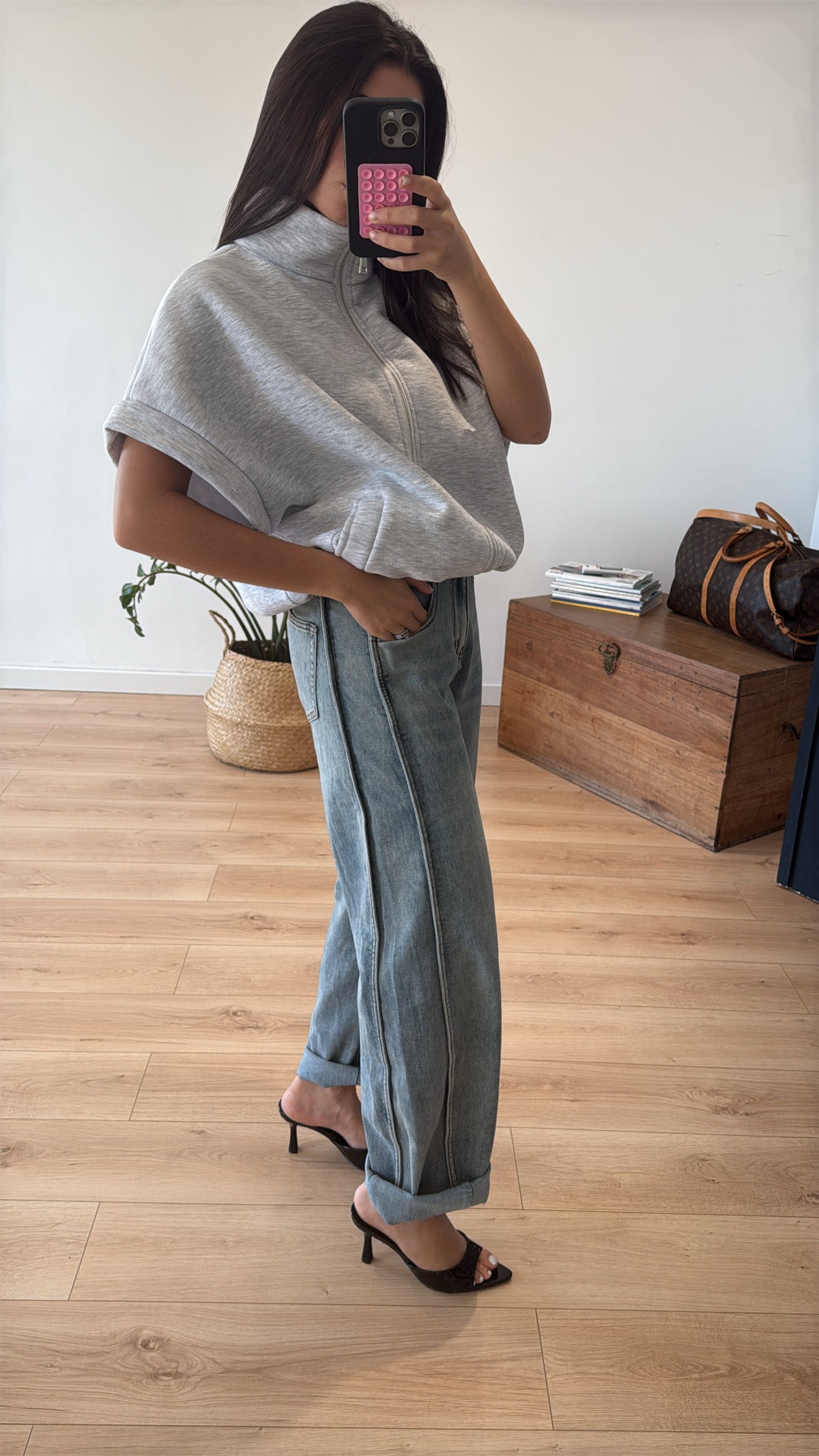 JEAN « CLÉLIA » AVEC DÉTAILS CUISSES