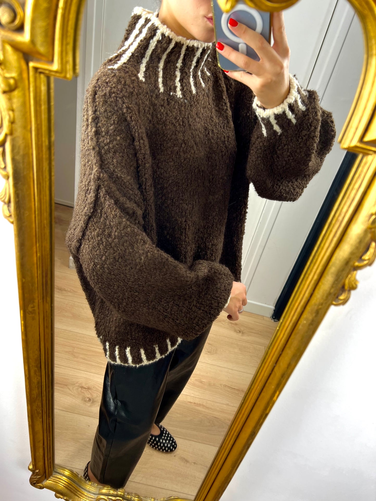 Pull chocolat "Emilie"