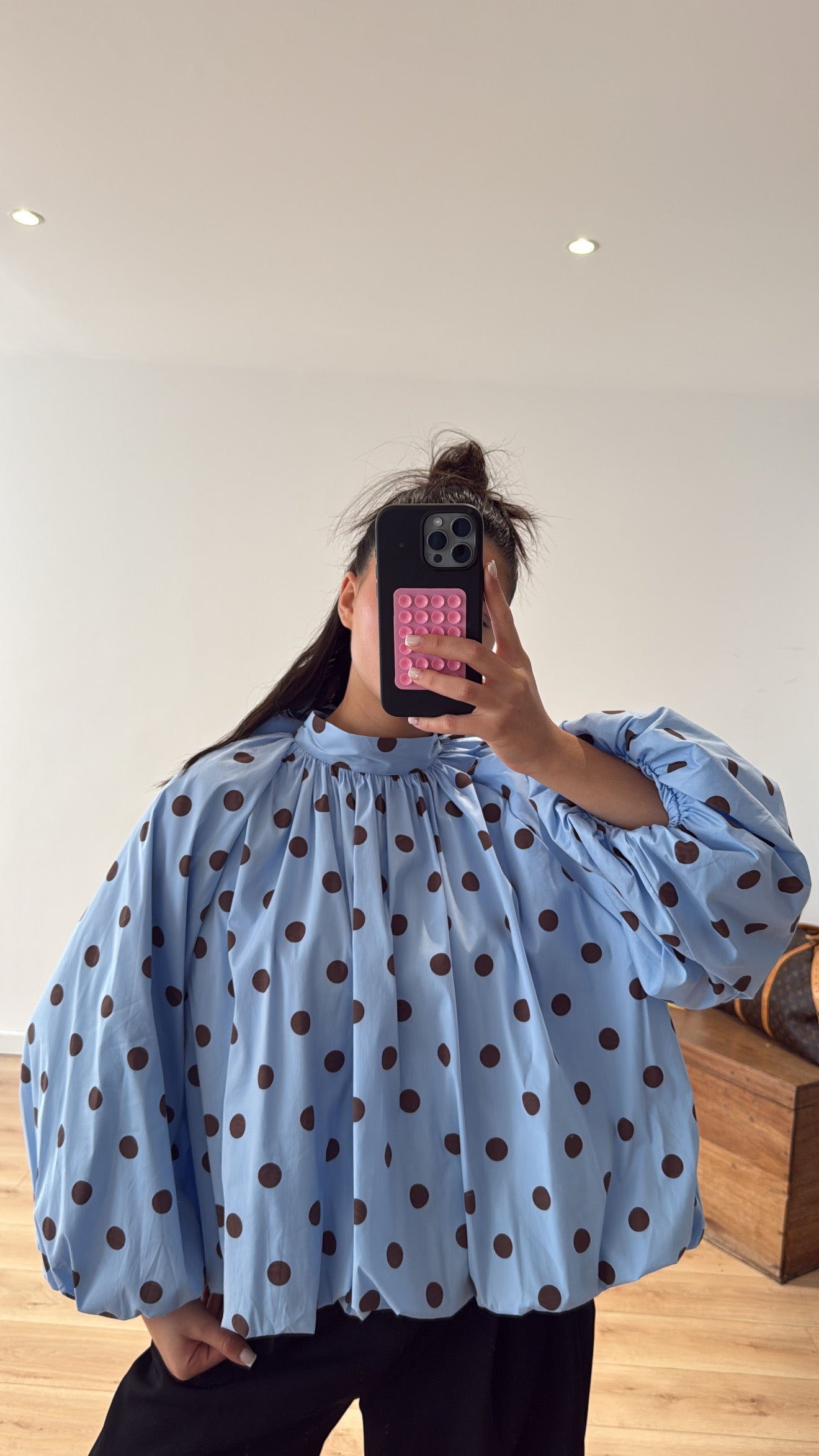 BLOUSE « CLAUDIA » BLEU A POIS CHOCO
