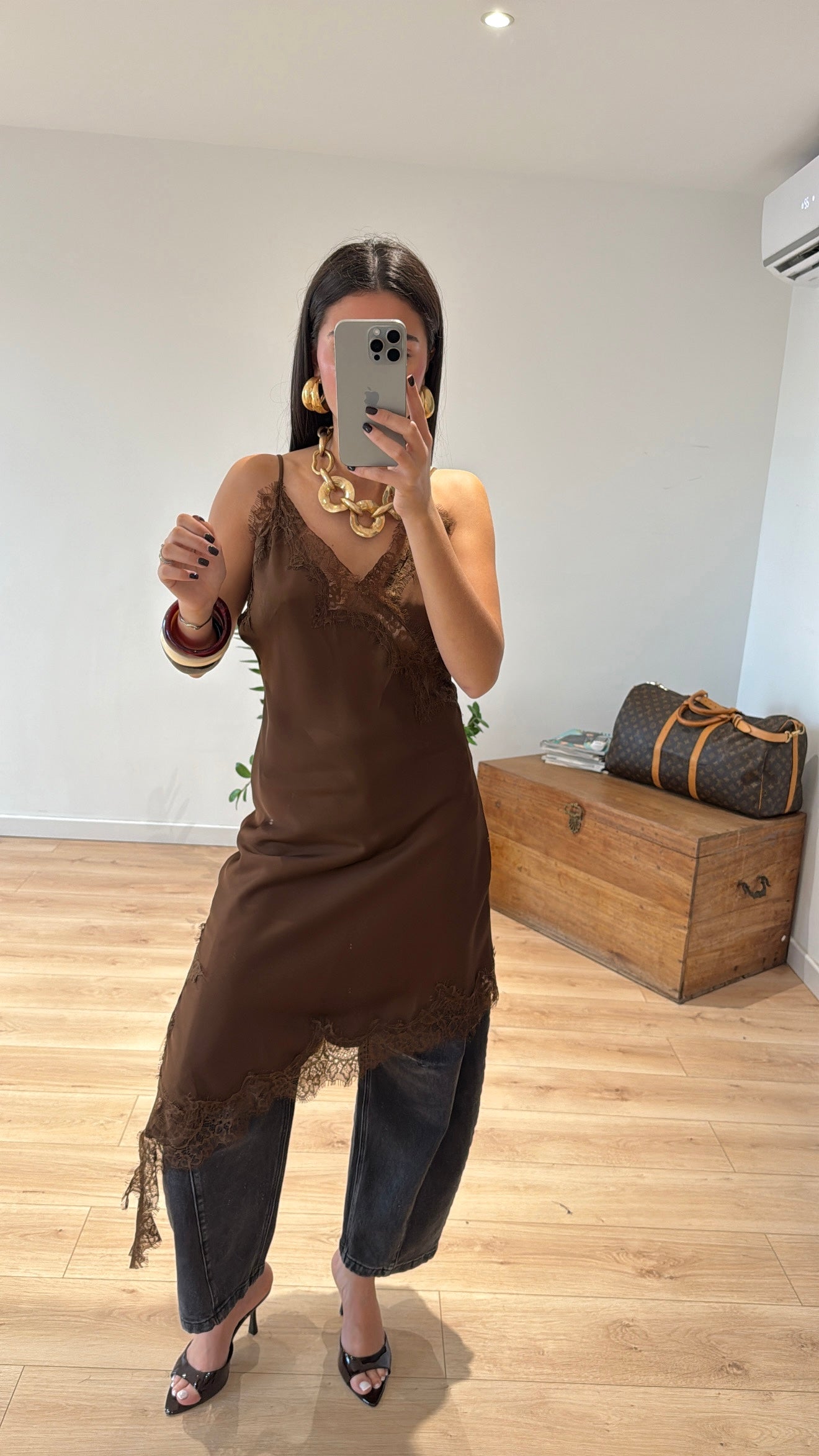 ROBE DENTELLE "LISON" CHOCOLAT OFFRE PROMOTIONELLE