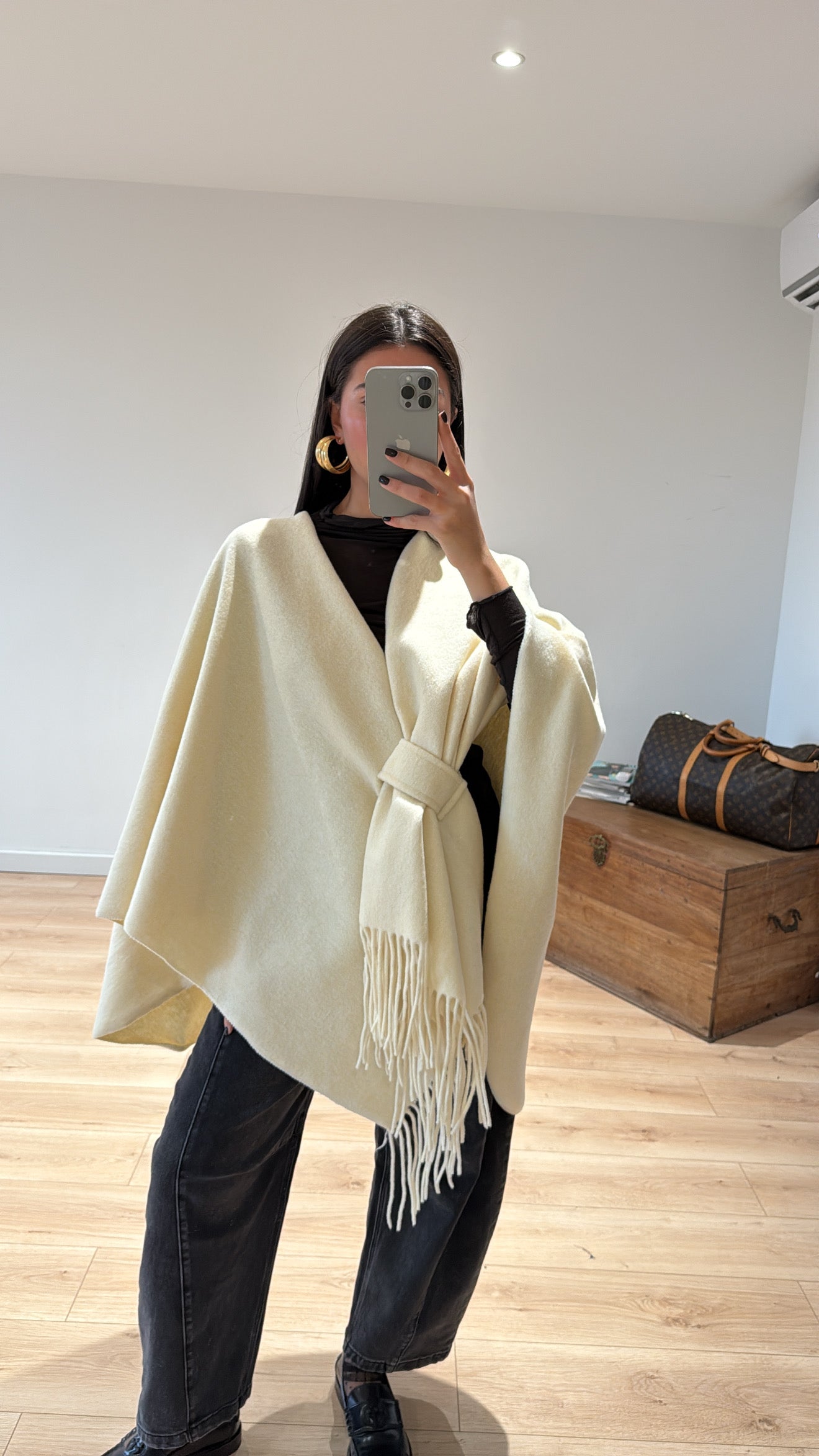 CAPE À FRANGES BEIGE " FAUSTINE"