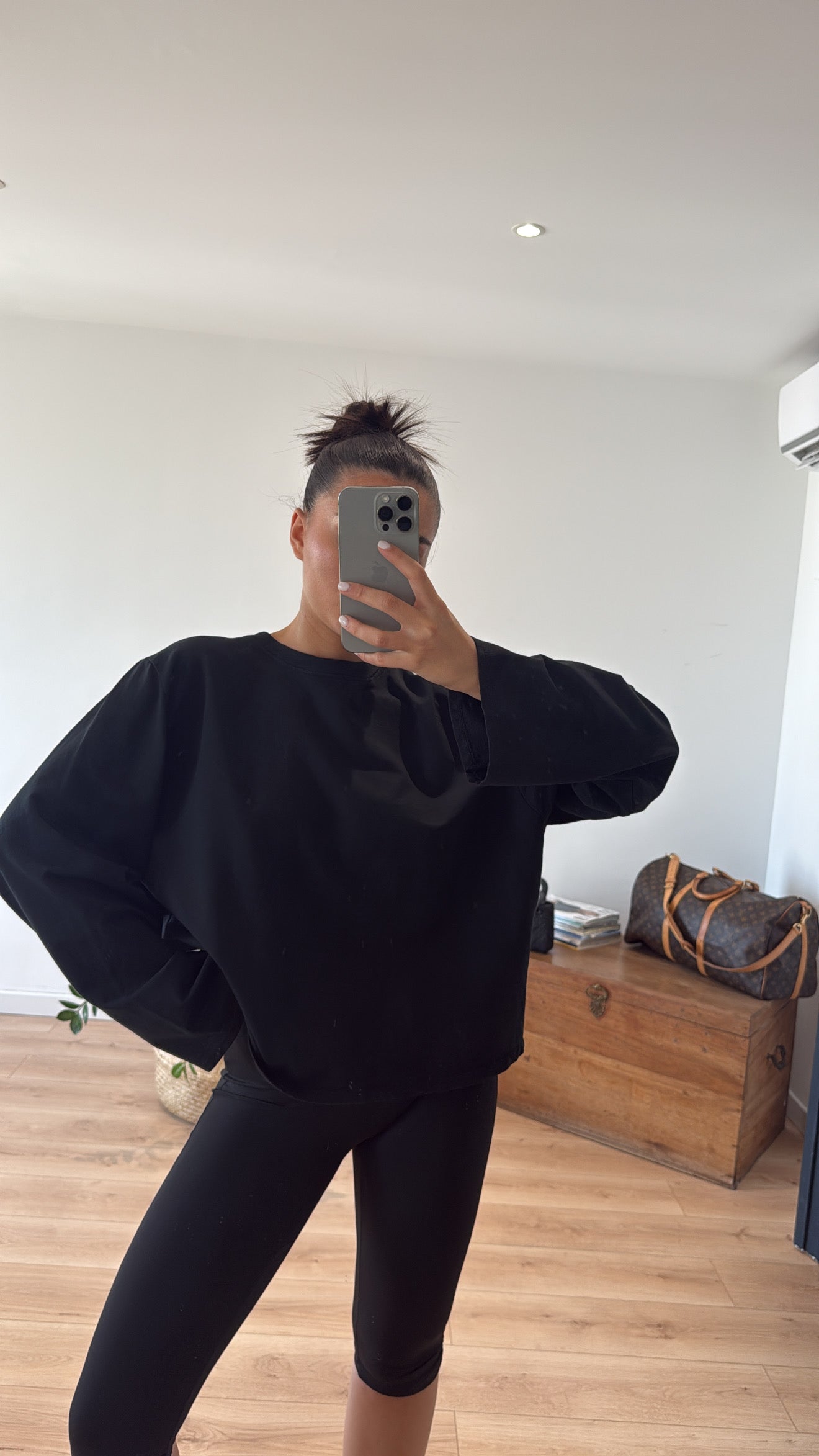 T SHIRT NOIR  "JULIETTE"