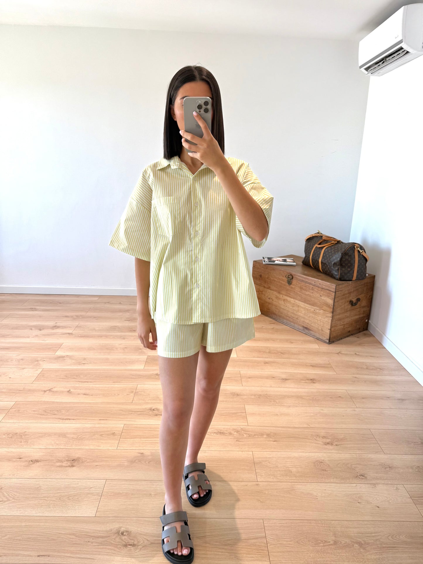 Ensemble à rayures jaune