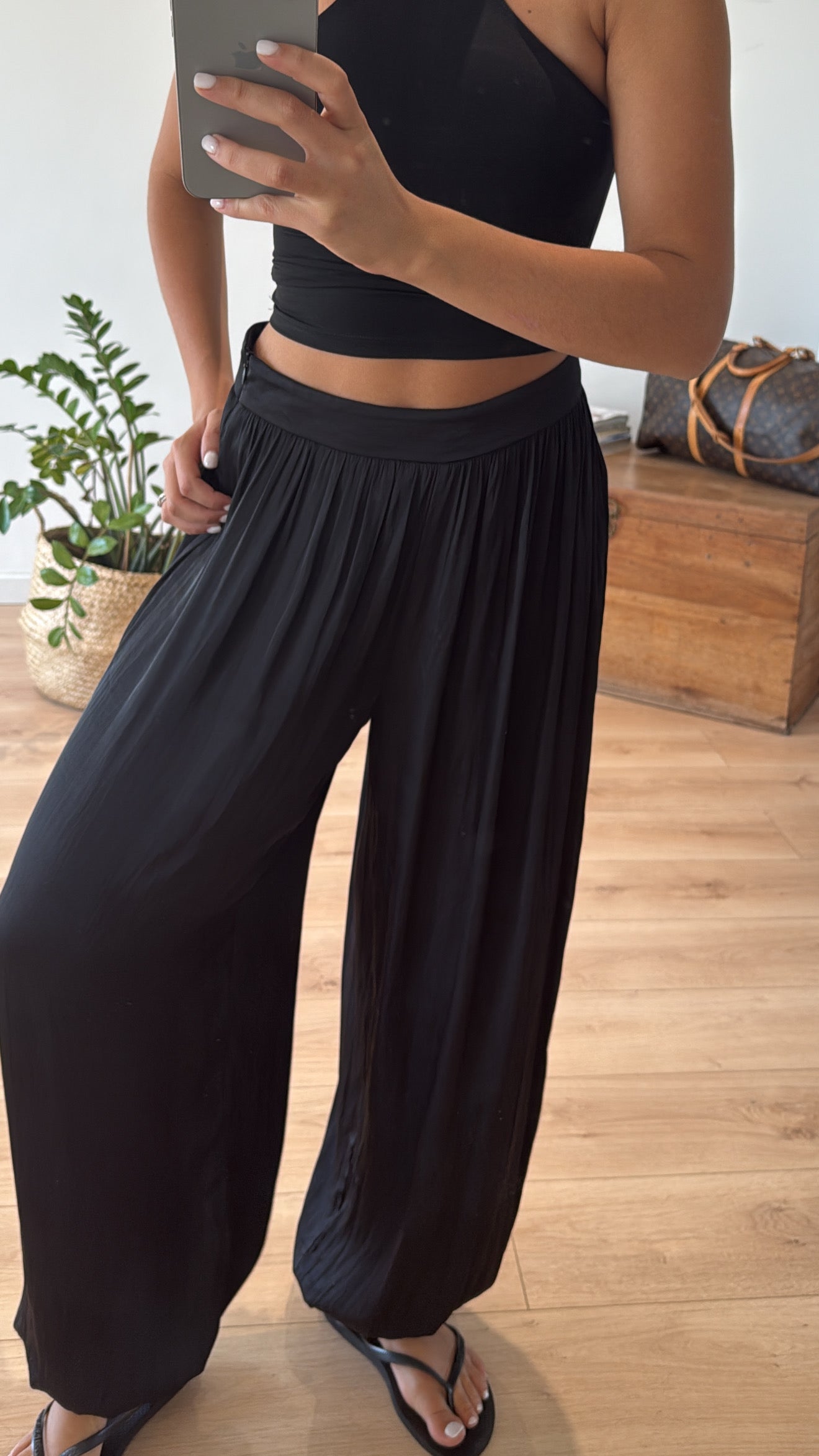 PANTALON "JULIANNE" NOIR FLUIDE