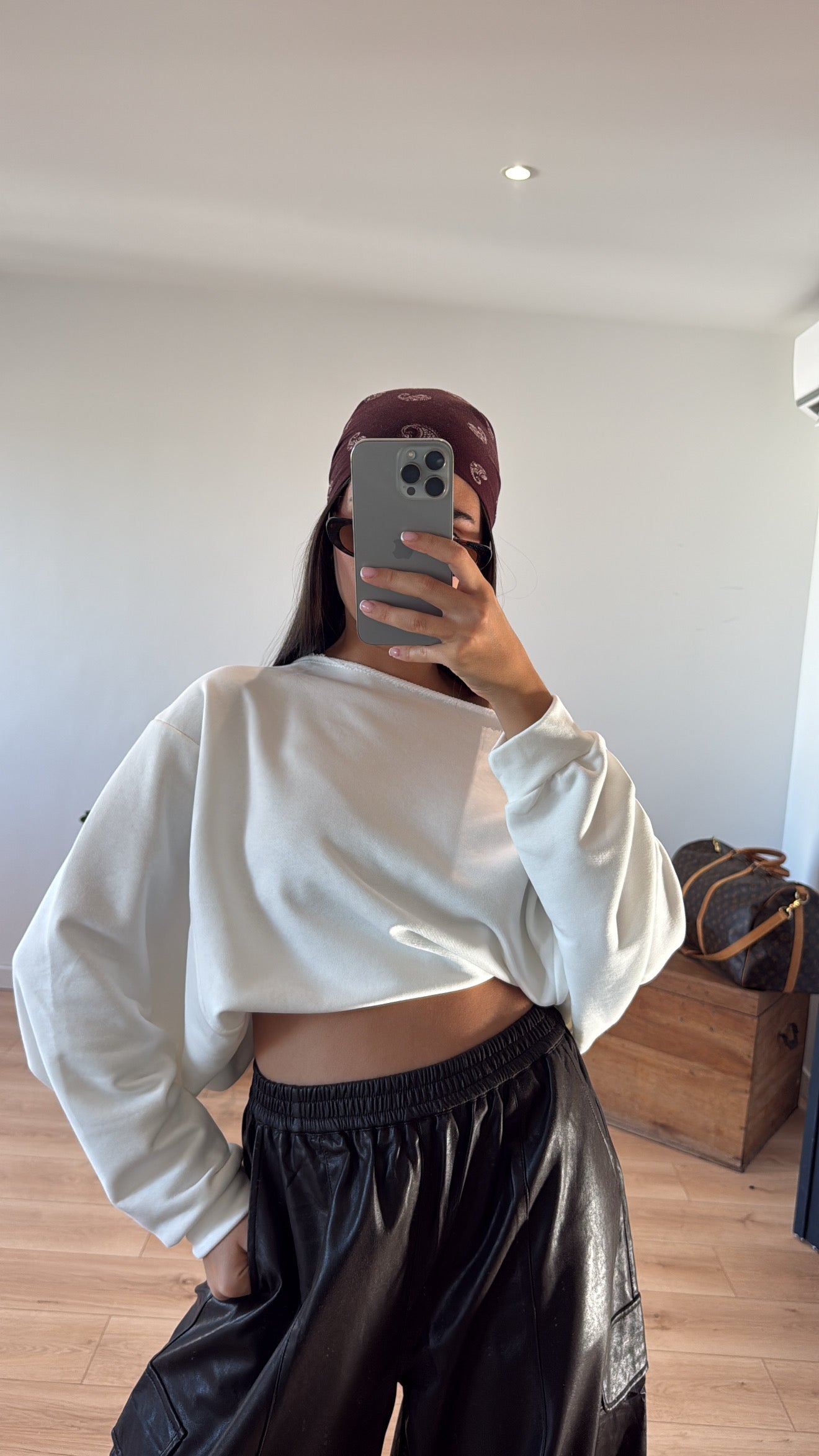TOP SWEAT "CLARISSE" BLANC (MANCHES LONGUES TOMBANTES)