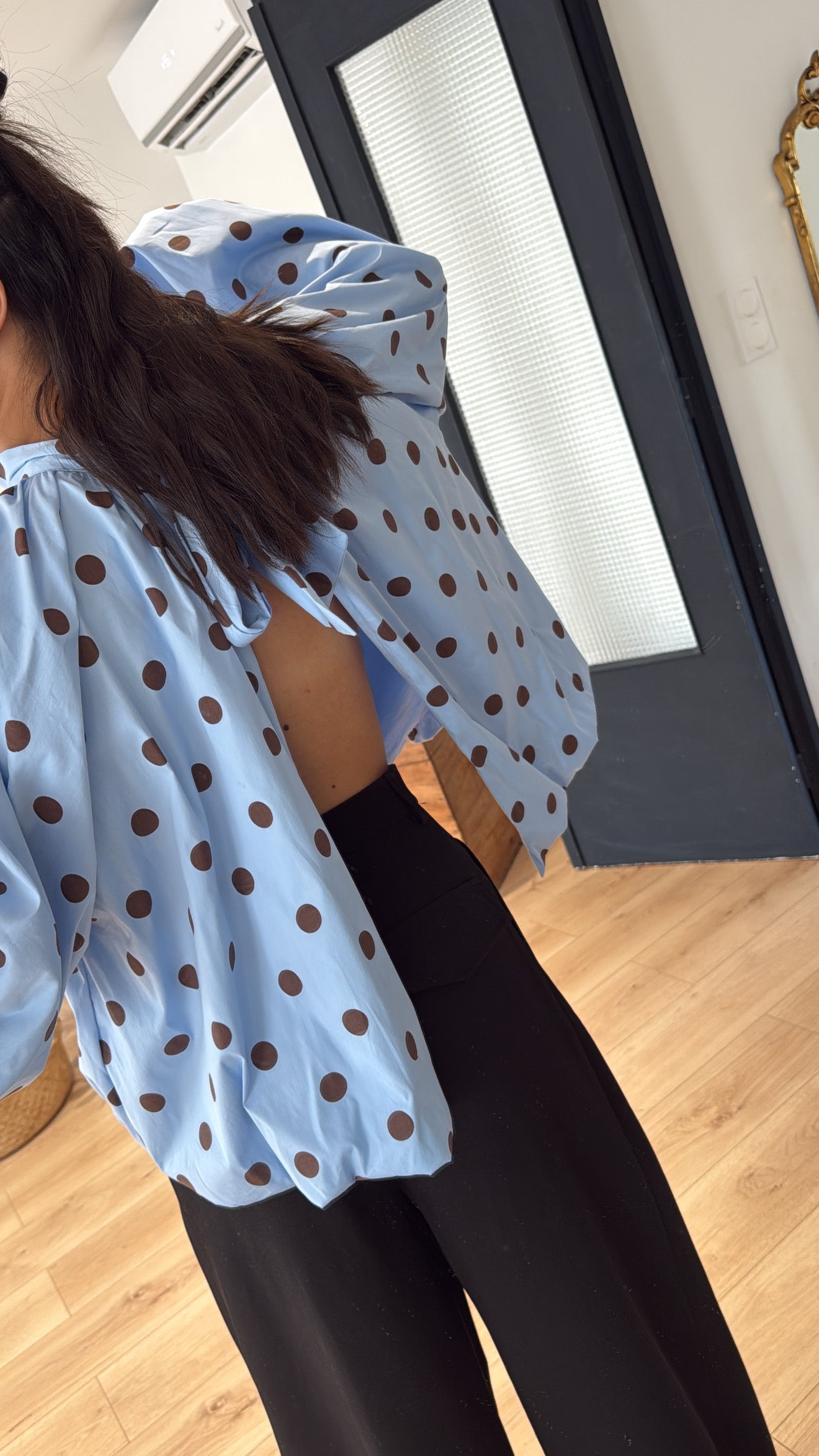 BLOUSE « CLAUDIA » BLEU A POIS CHOCO