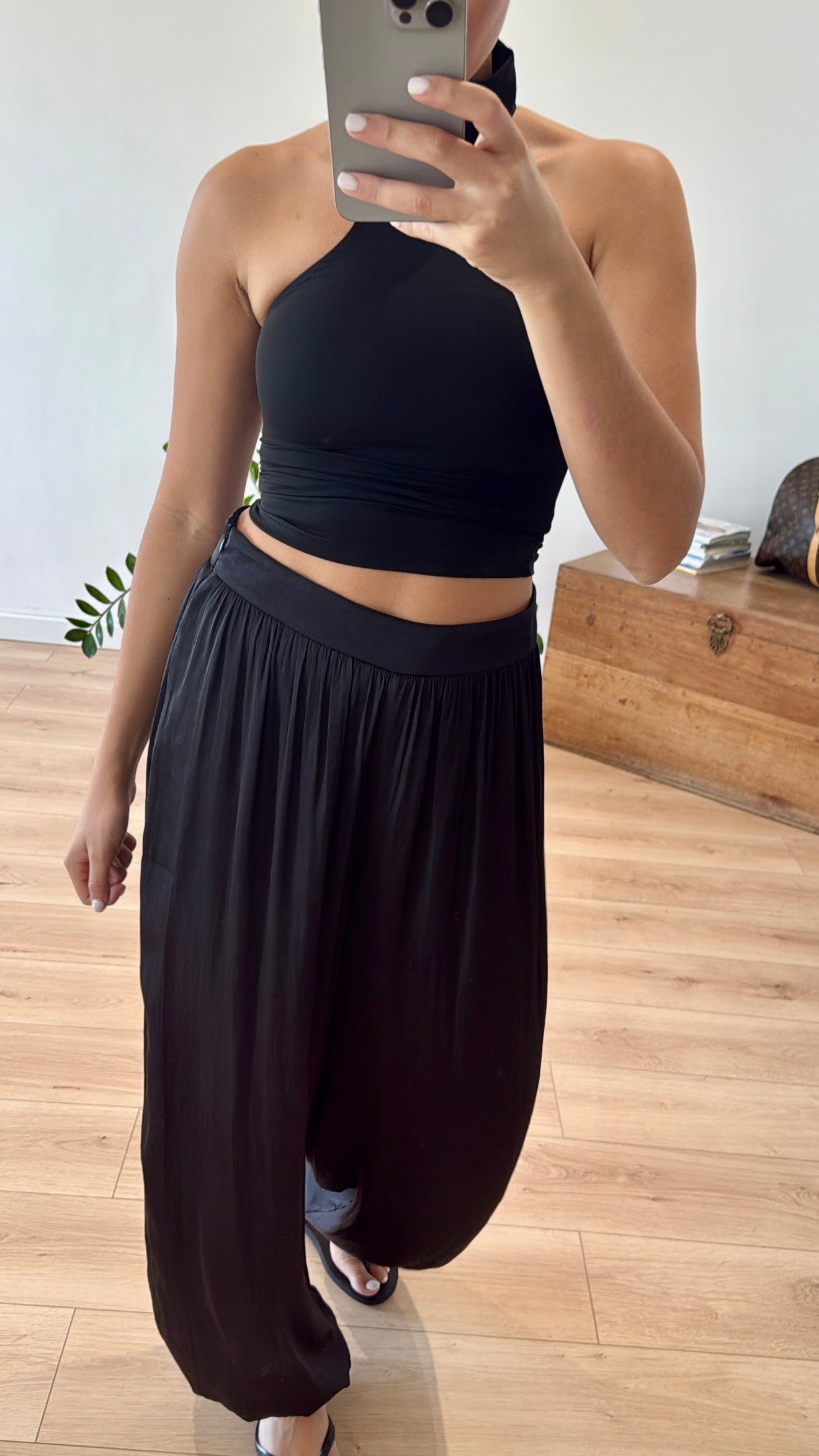 PANTALON "JULIANNE" NOIR FLUIDE
