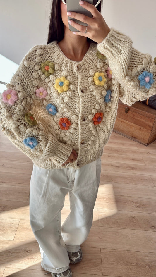 Gilet en Maille écru à fleurs COLORÉS