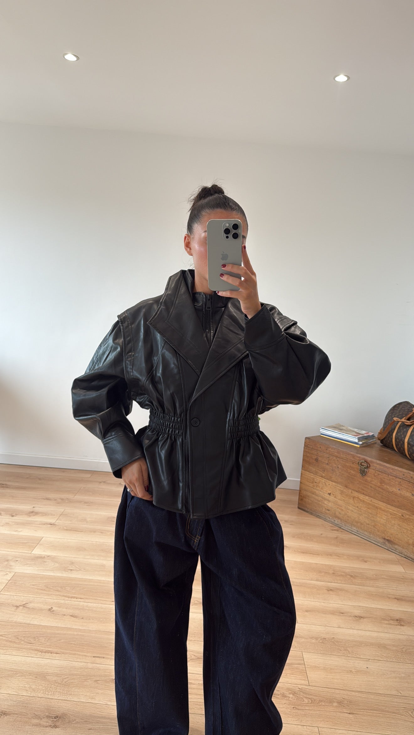 BOMBERS STRUCTURÉ "IZAC" - NOIR