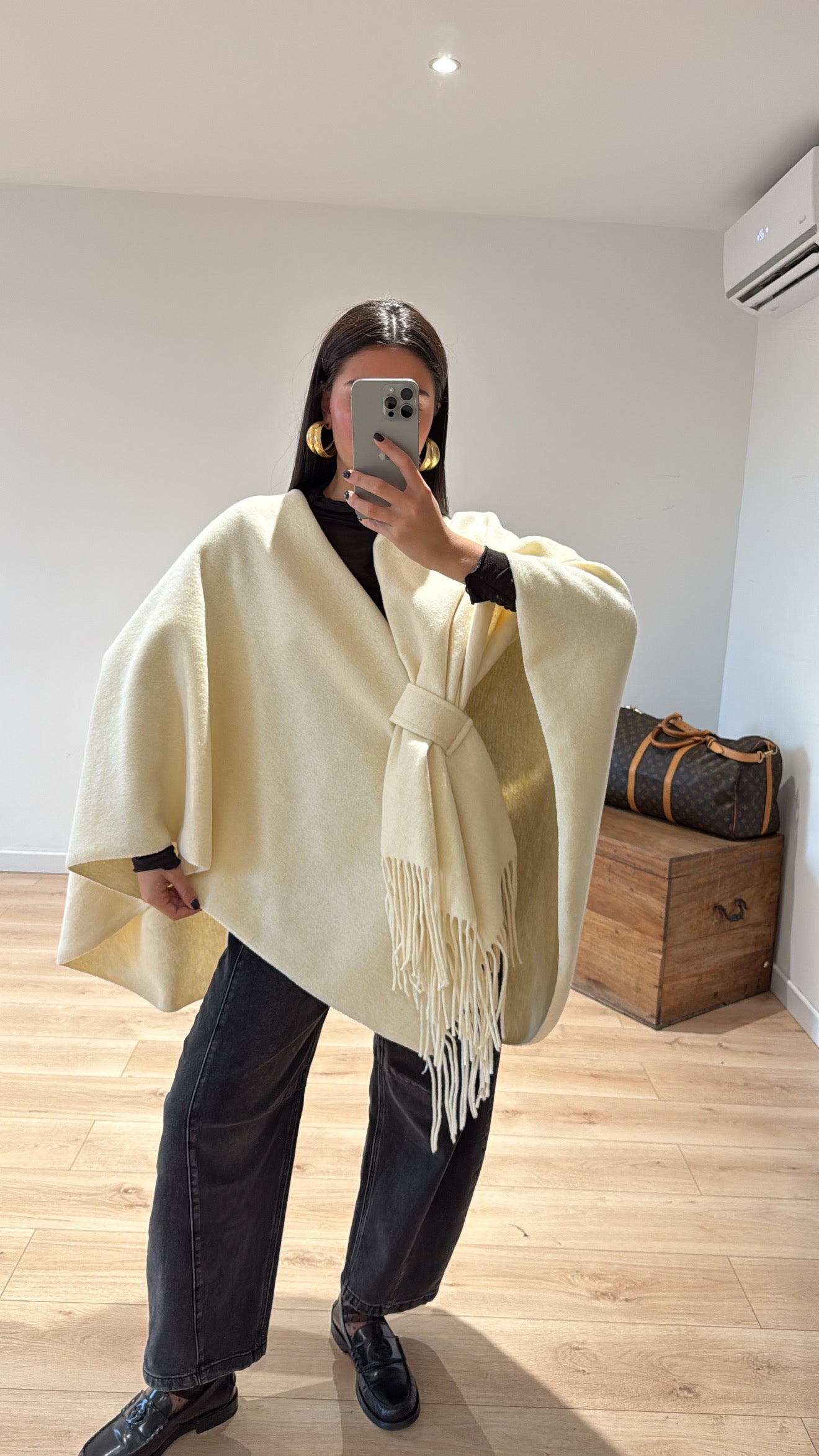 CAPE À FRANGES BEIGE " FAUSTINE"