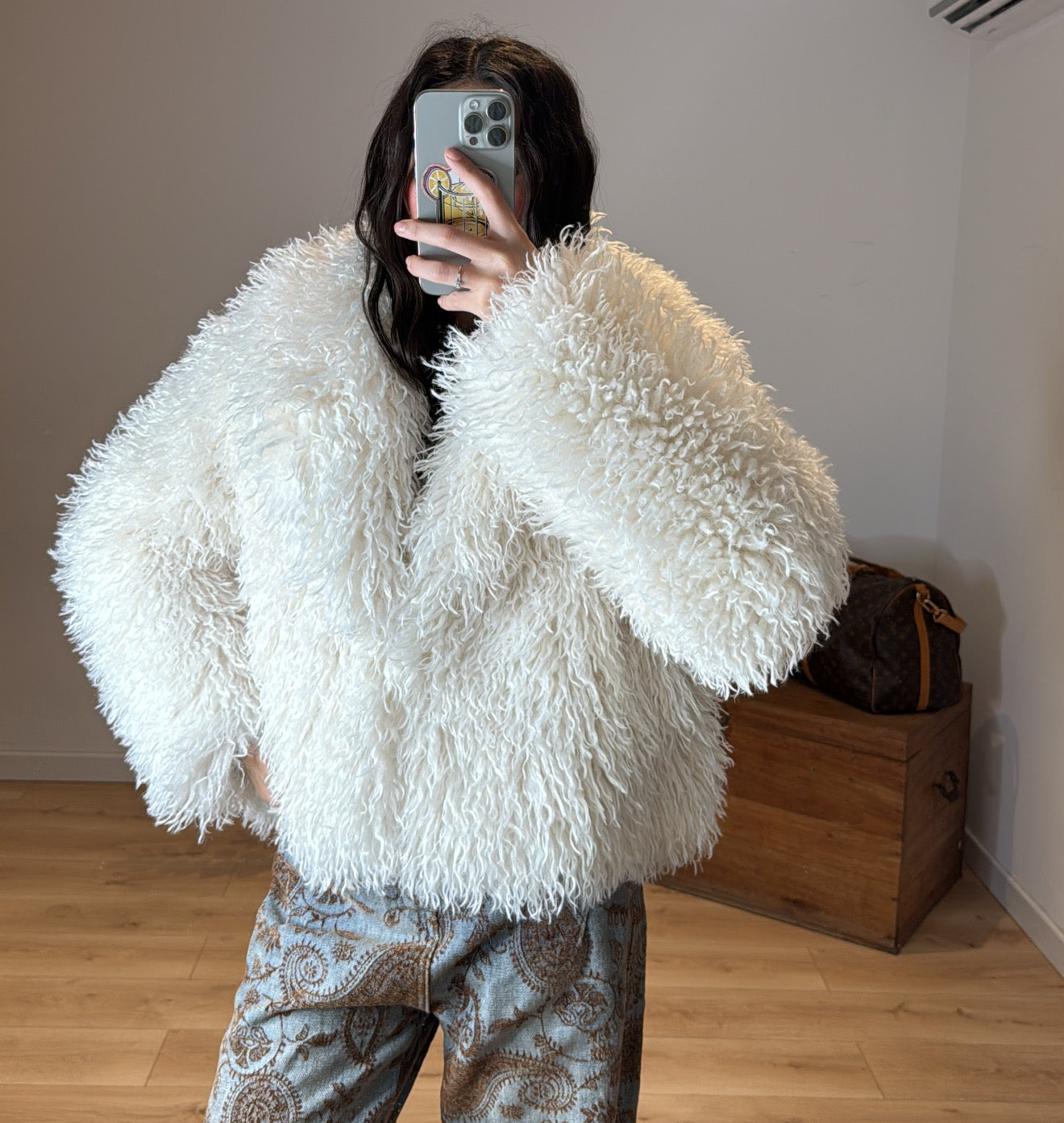 VESTE FAUSSE FOURRURE BLANCHE  "SOPHIE"