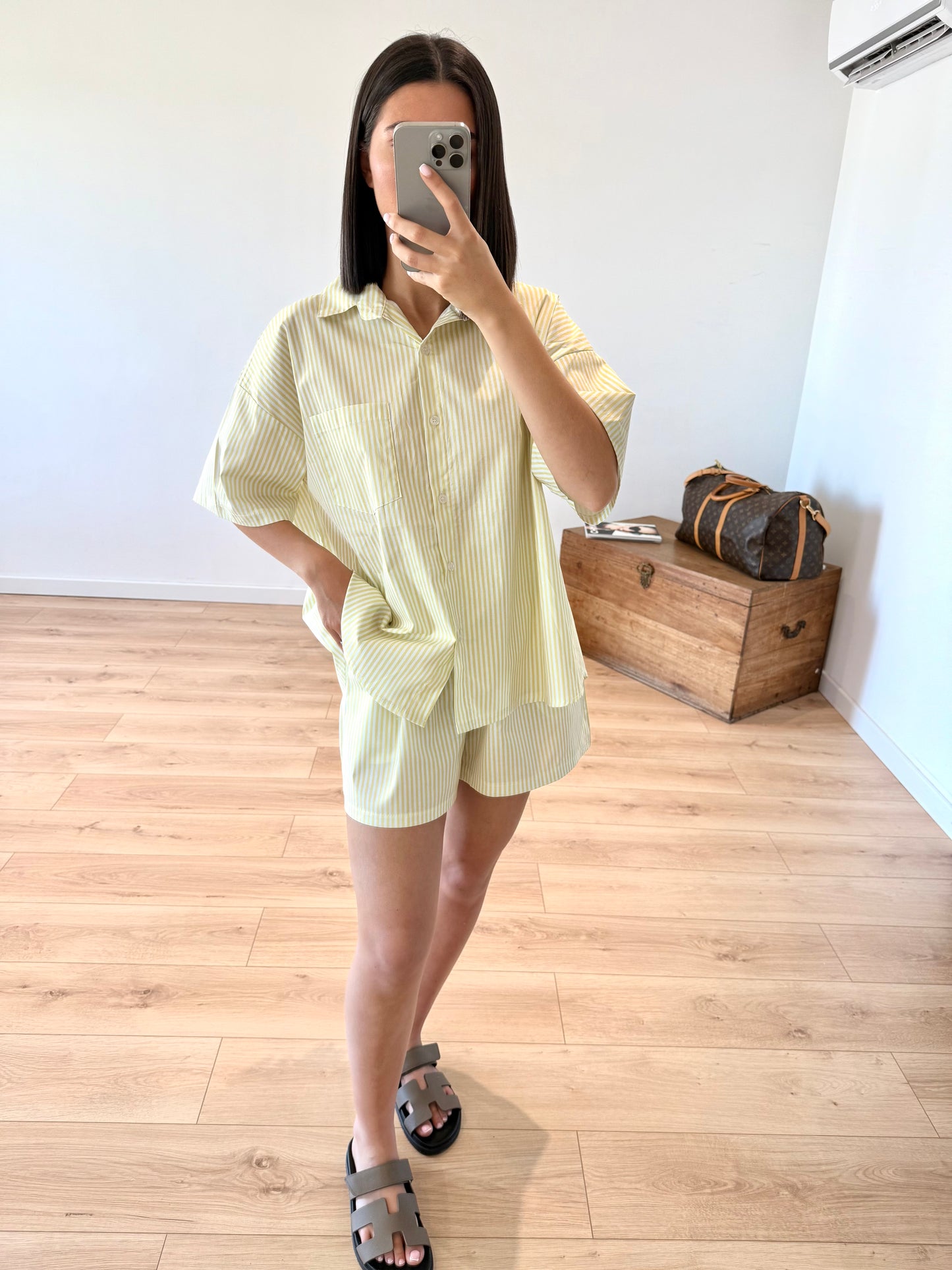 Ensemble à rayures jaune
